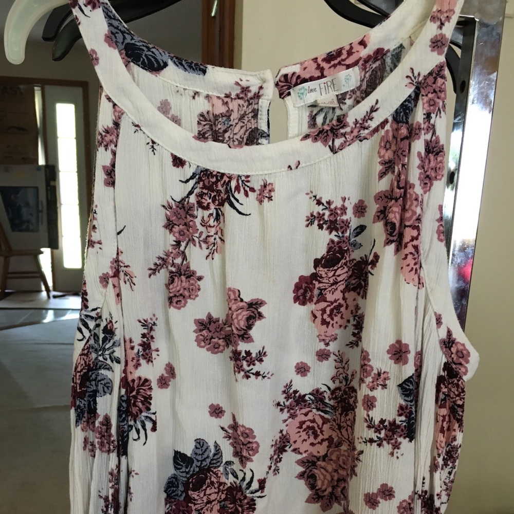 cut shoulder shirt